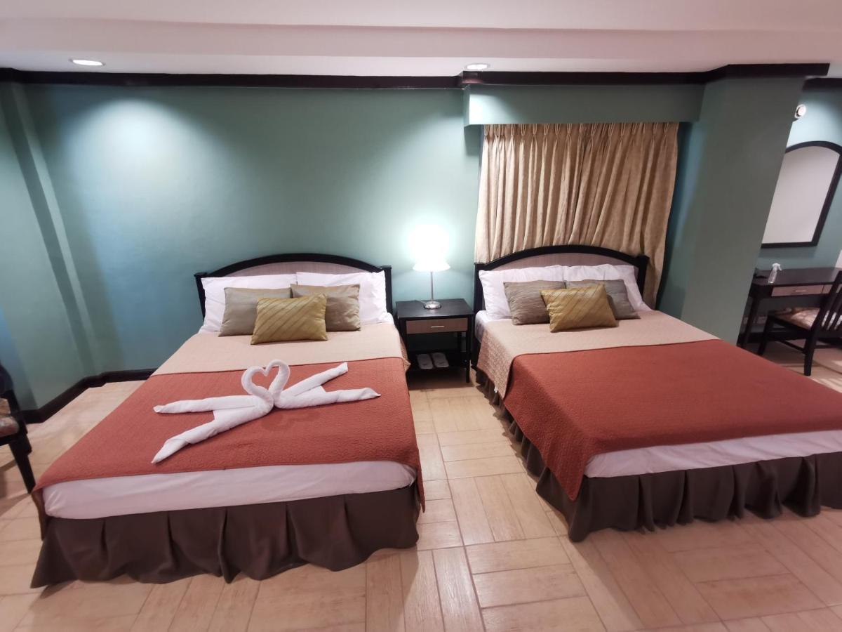 Tagaytay Country Hotel Tagaytay City Esterno foto
