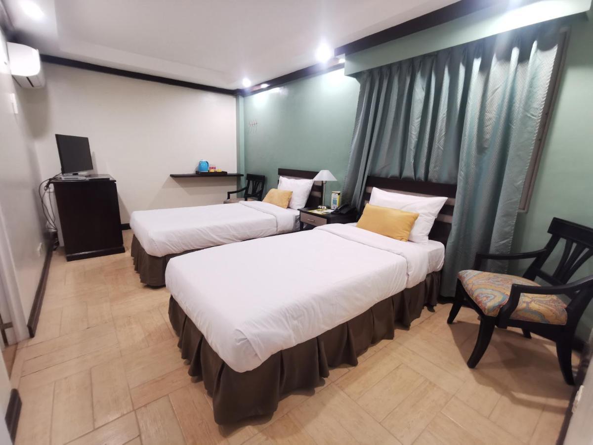 Tagaytay Country Hotel Tagaytay City Esterno foto