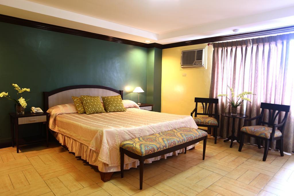 Tagaytay Country Hotel Tagaytay City Esterno foto