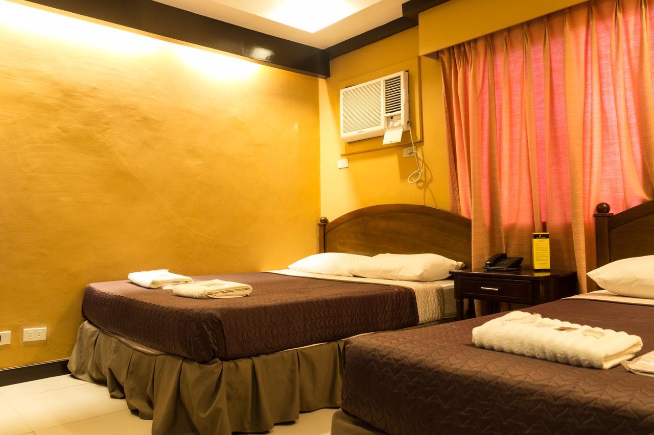 Tagaytay Country Hotel Tagaytay City Esterno foto